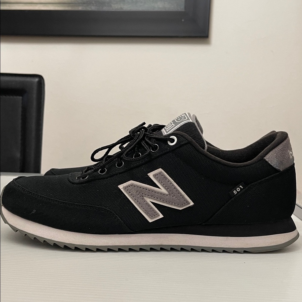 New Balance Men’s Black and Gray 501 Casual Sneakers Men’s Size 11.5